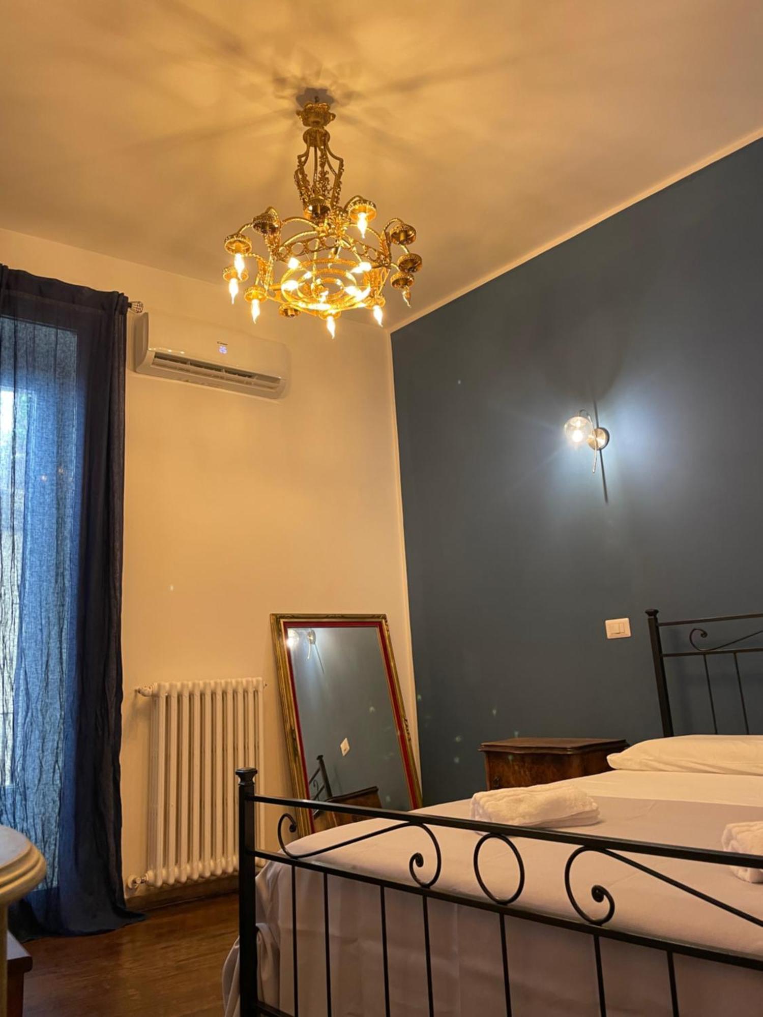 Il Serafino Holiday Suites Bari Kültér fotó